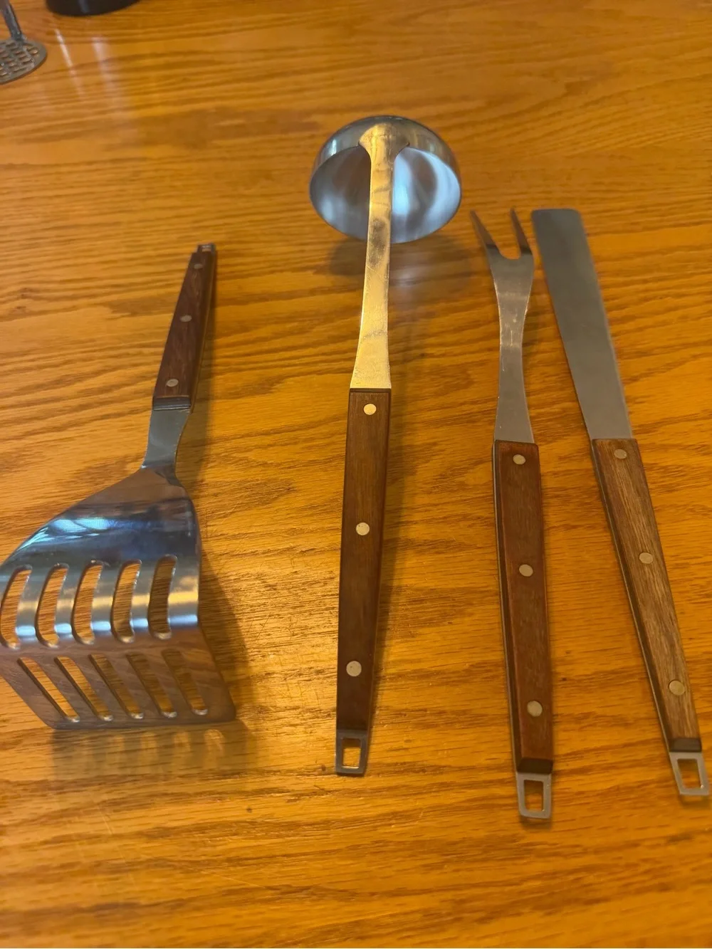 Vintage Ekco Flint 4 Piece Wooden Handle Kitchen Utensil Set - Brown